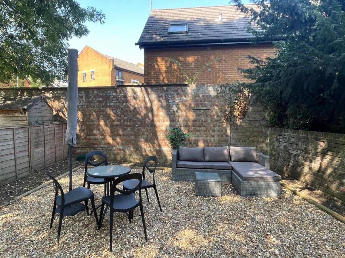 Camden Garden Apartments Londra Esterno foto